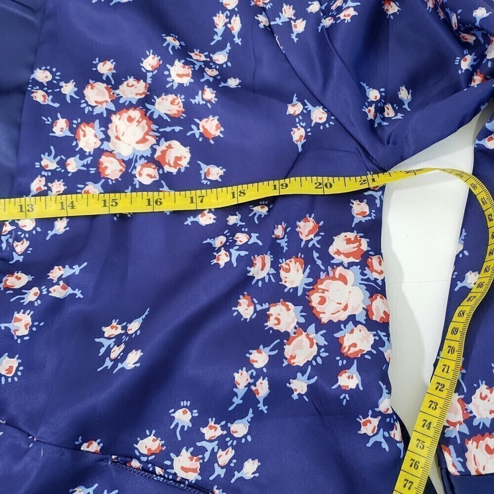 Morgan Lane Belted Robe with Long Sleeve and Pockets, Navy Floral, Size S/M - Picture 6 of 7
